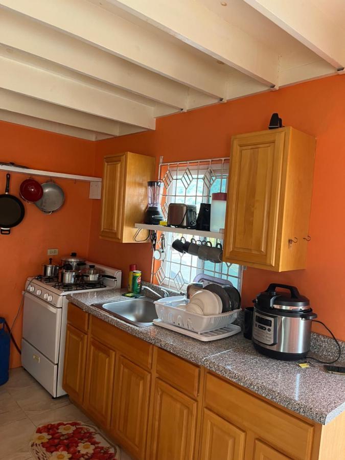 Cool Breeze Mobay Apartment Montego Bay Exterior photo
